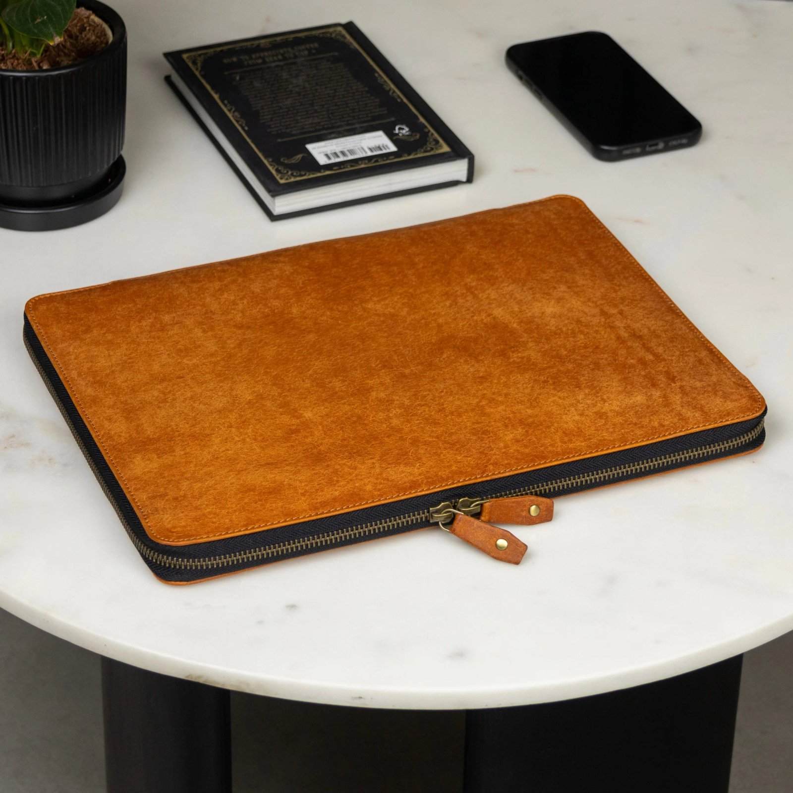 Tanned Leather Laptop Sleeve | Minimal Design