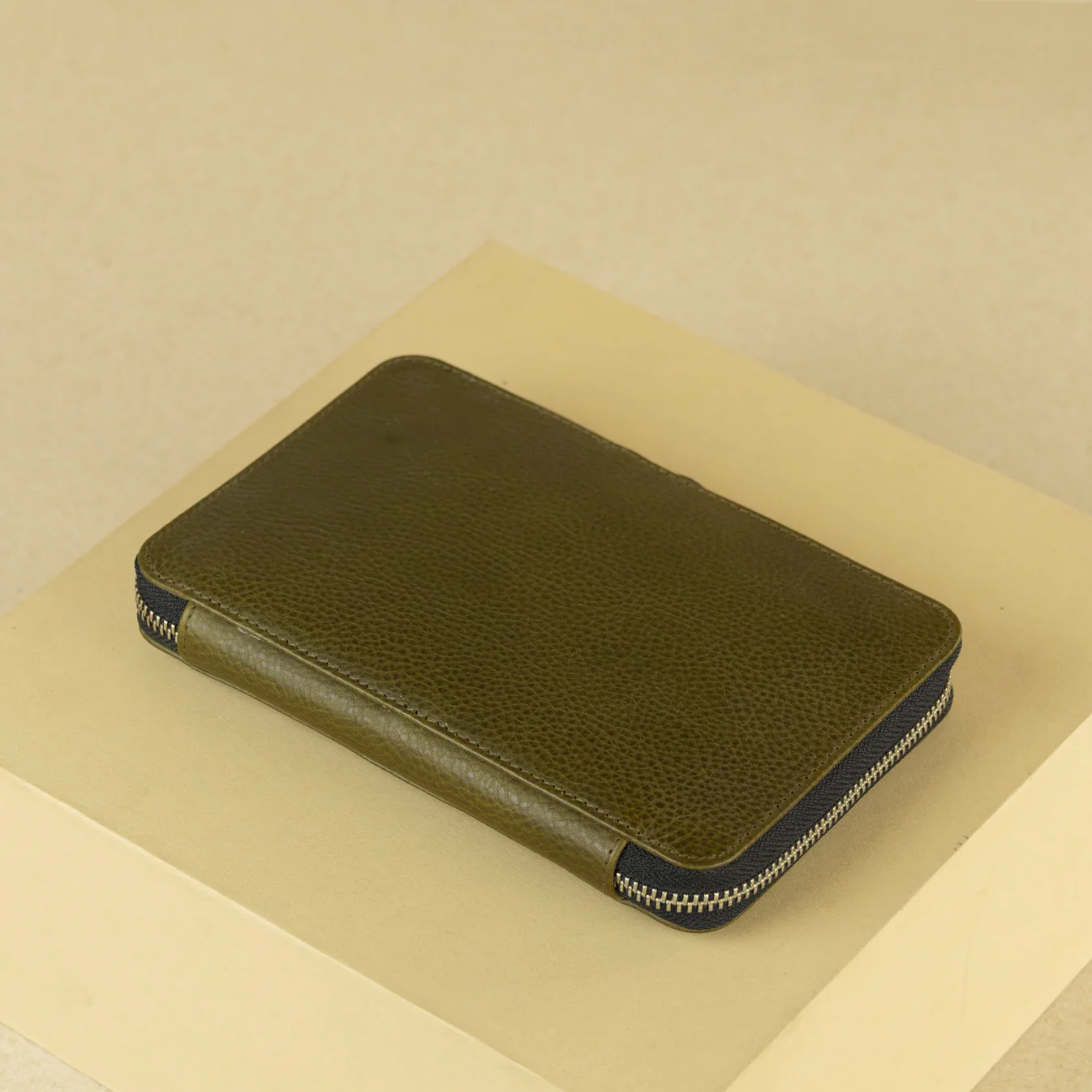 Olive Green Leather Passport Holder | Zipper Closure